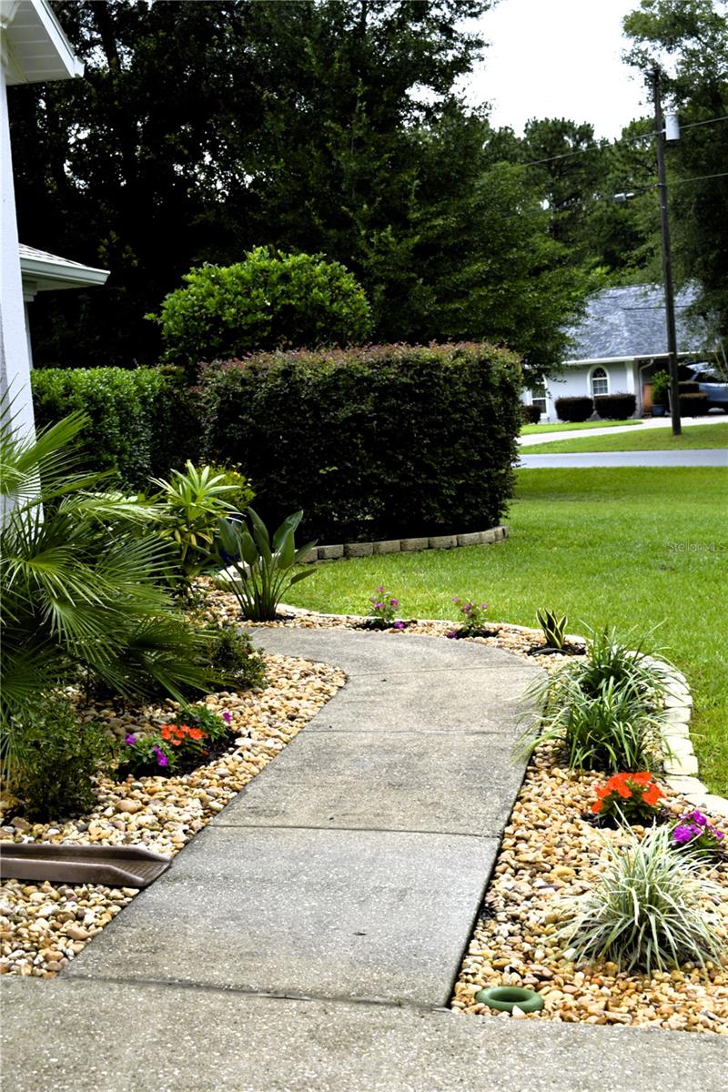 Listing photo id 4 for 9940 N Langdon Rd