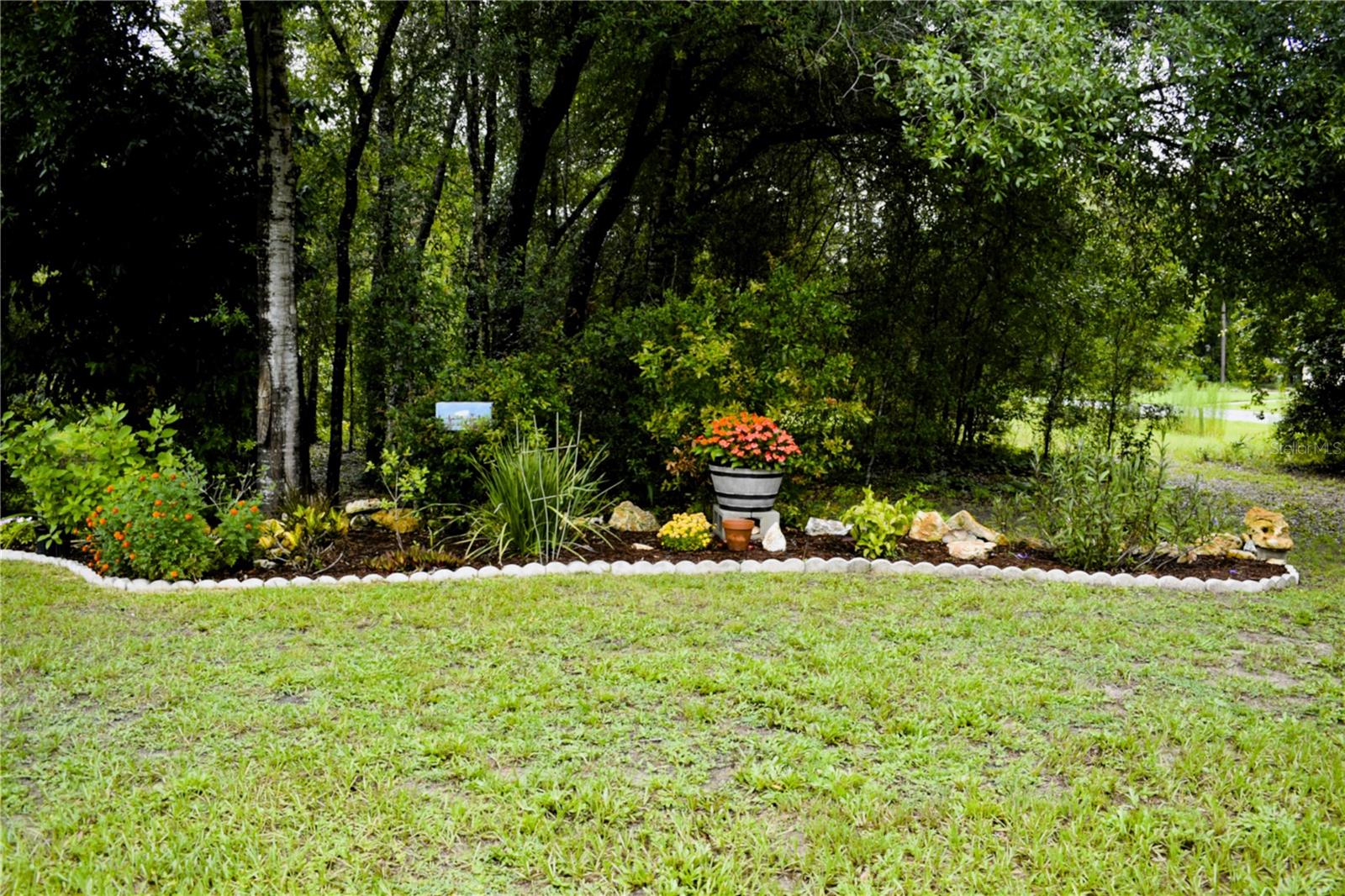 Listing photo id 65 for 9940 N Langdon Rd