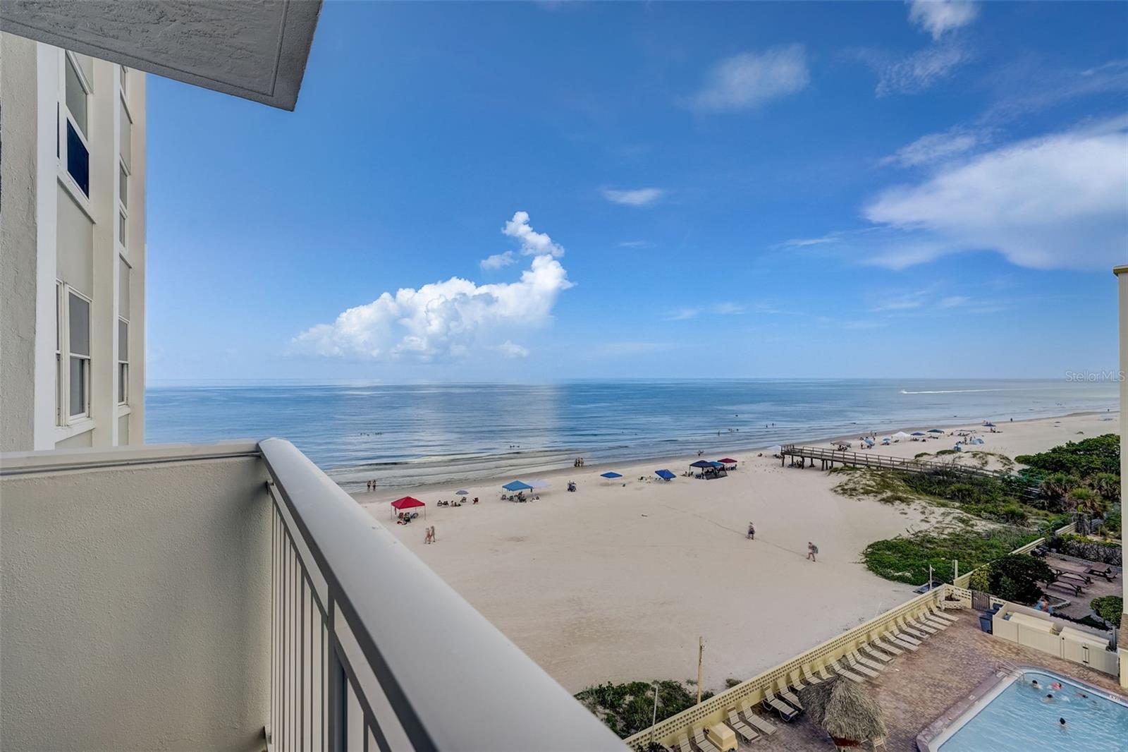 Image 30 of 62 For 17408 Gulf Boulevard 601