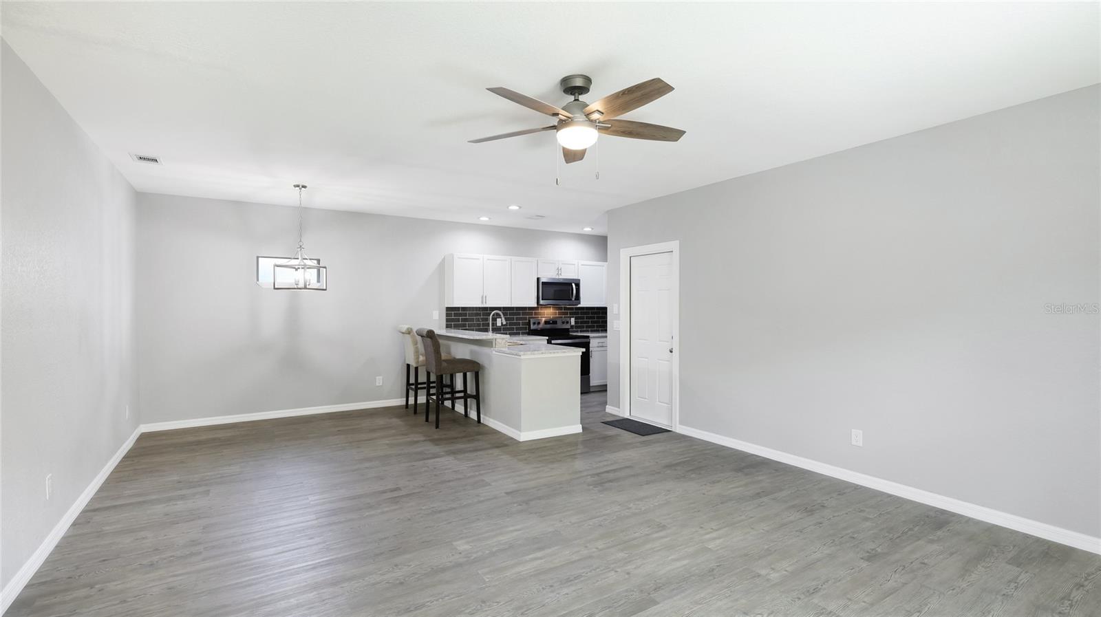 Image 10 of 29 For 3051 27 Court E