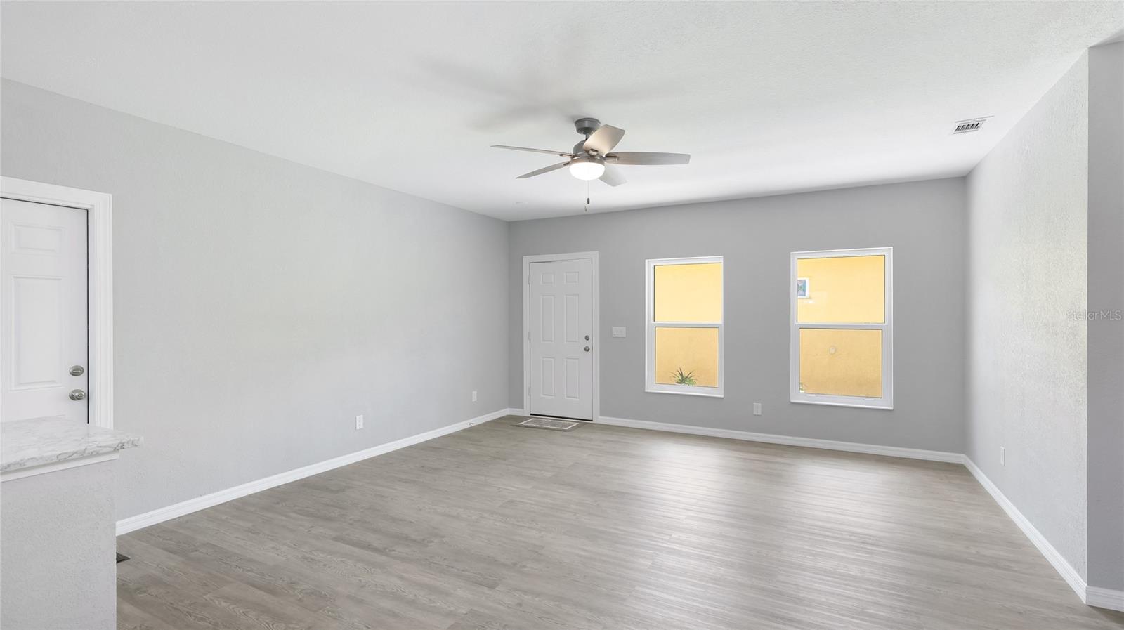 Image 11 of 29 For 3051 27 Court E
