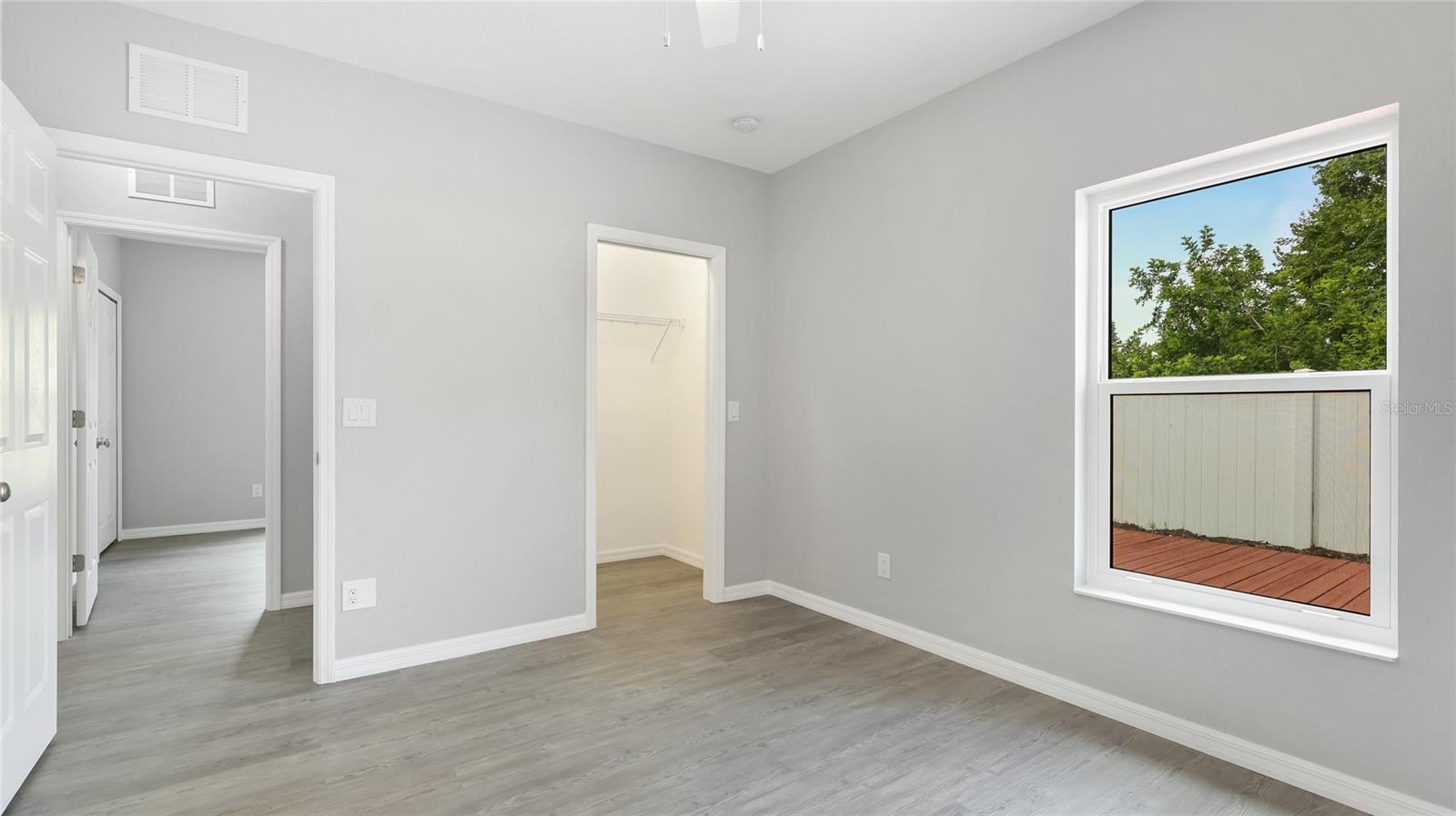 Image 16 of 29 For 3051 27 Court E