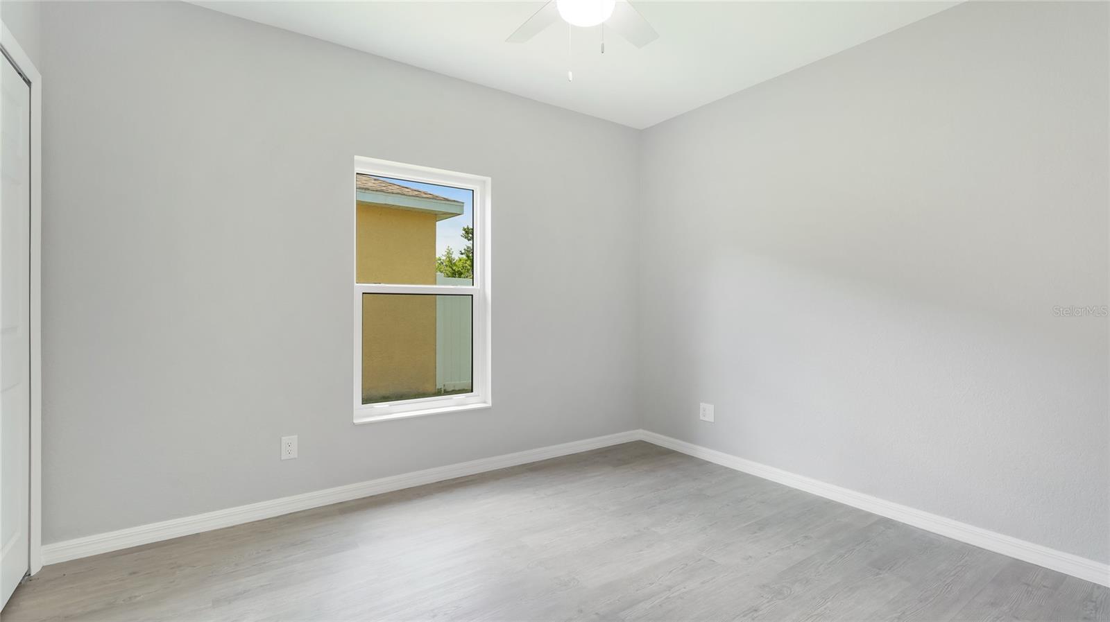 Image 22 of 29 For 3051 27 Court E