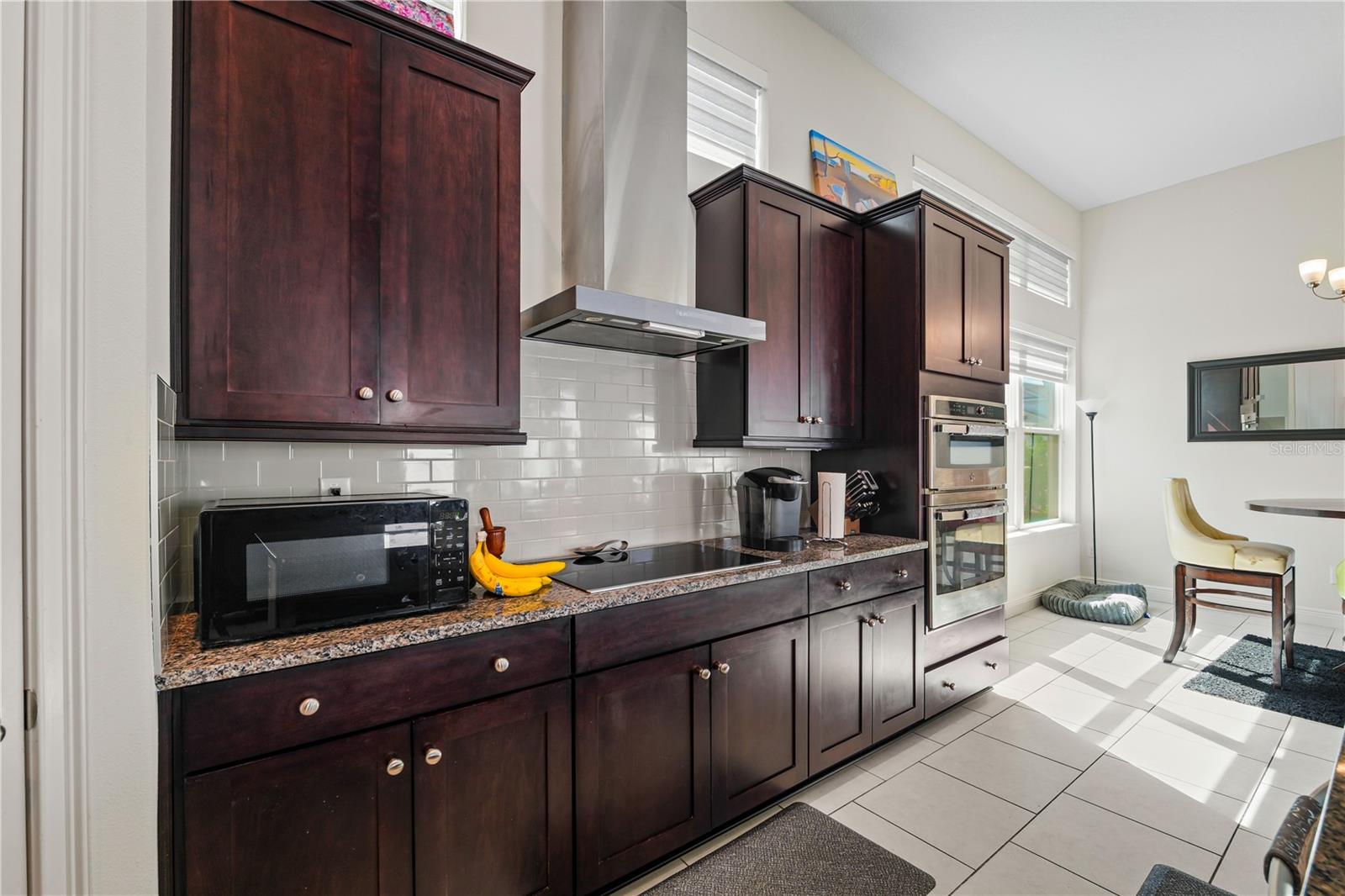 Listing photo id 4 for 28622 Cozy Creek Drive