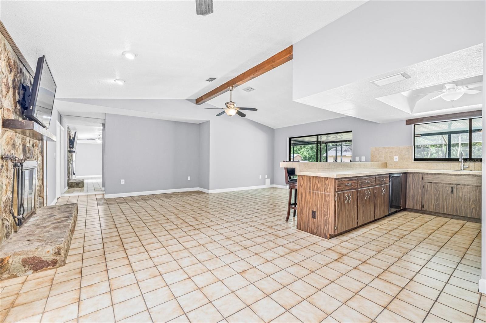 Image 14 of 37 For 10430 Bobcat Drive