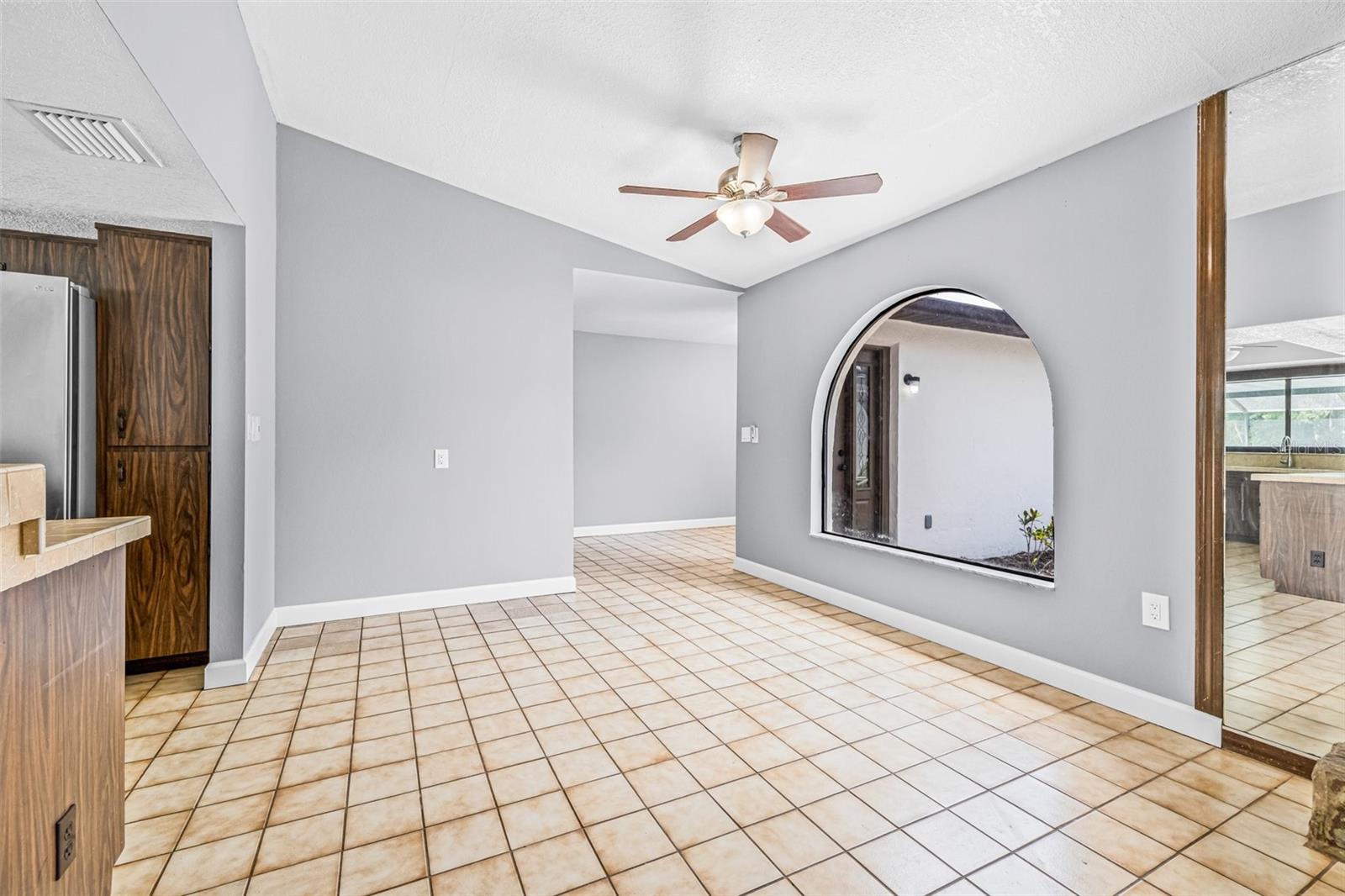 Image 15 of 37 For 10430 Bobcat Drive