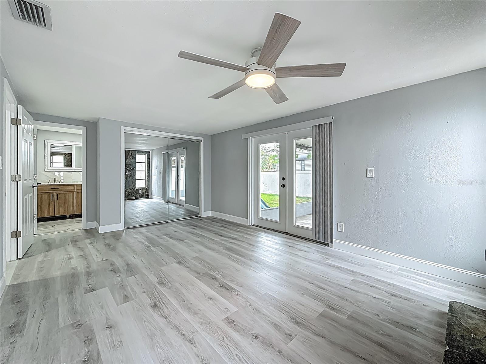 Image 11 of 29 For 5600 65th Terrace N