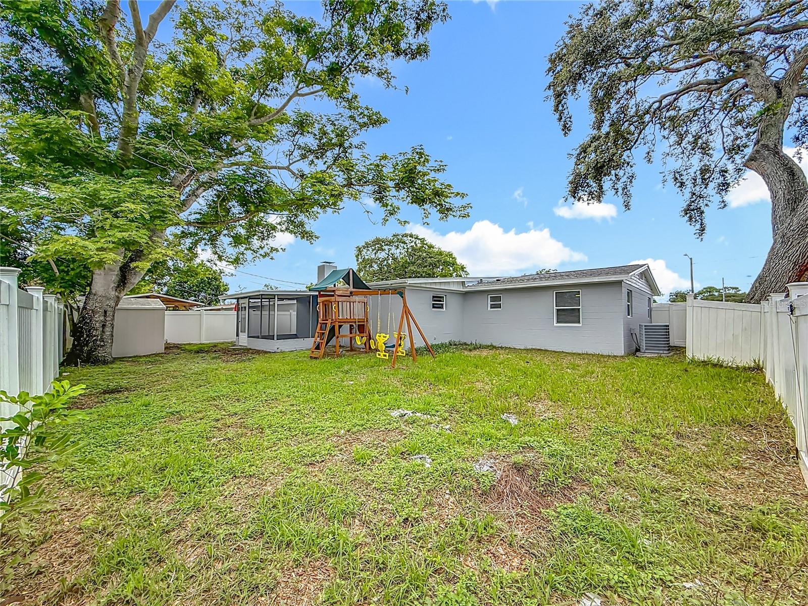 Image 20 of 29 For 5600 65th Terrace N