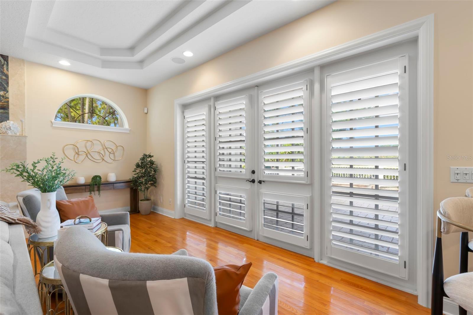 Image 18 of 83 For 7401 Water Silk Drive
