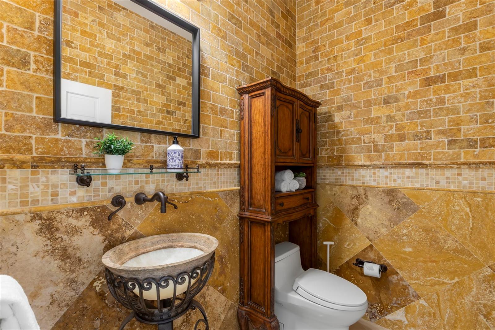Image 37 of 83 For 7401 Water Silk Drive