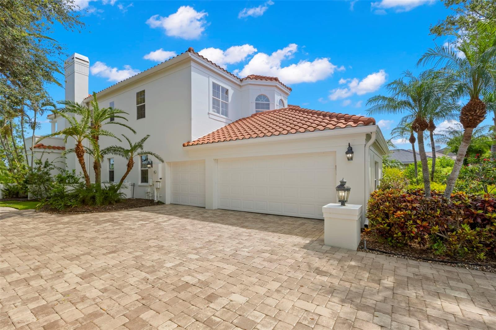 Image 62 of 83 For 7401 Water Silk Drive