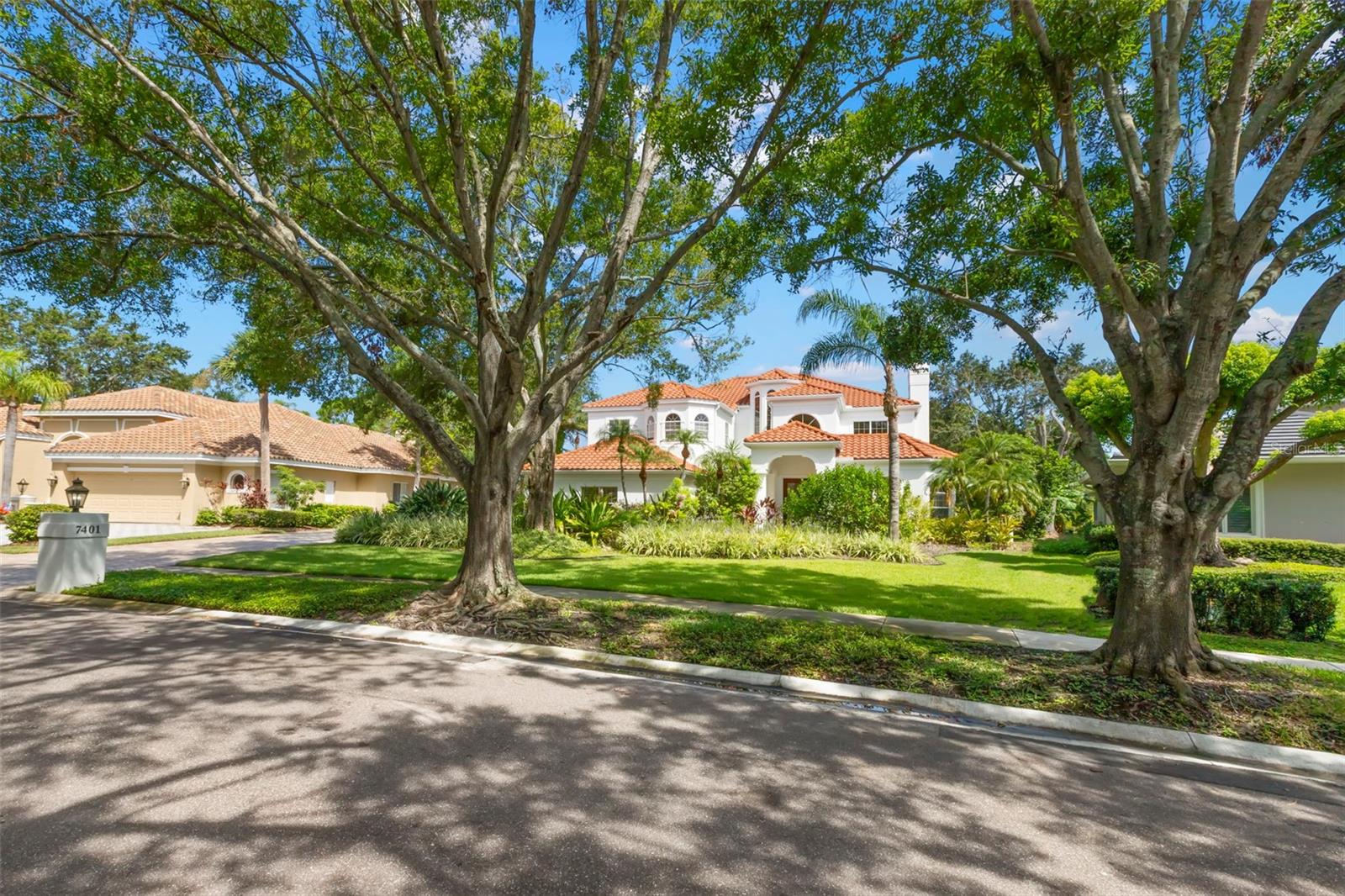 Image 65 of 83 For 7401 Water Silk Drive