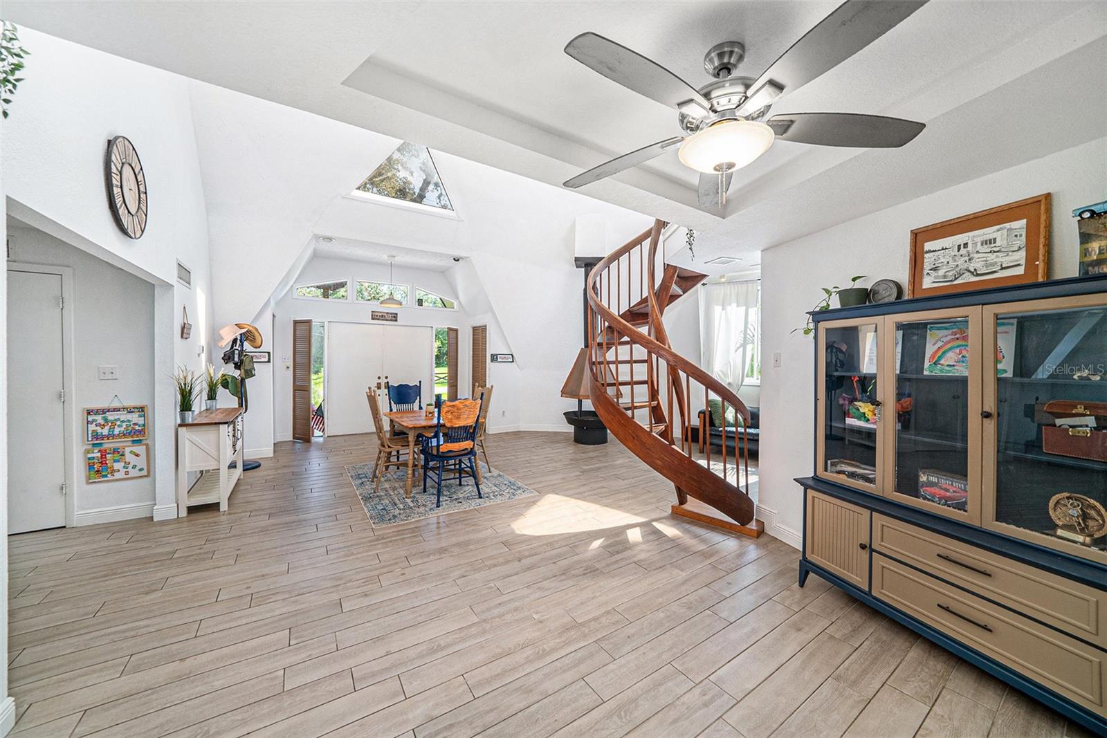 Image 10 of 30 For 6830 Collingswood Court