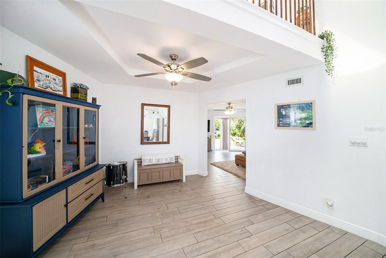 Image 11 of 30 For 6830 Collingswood Court