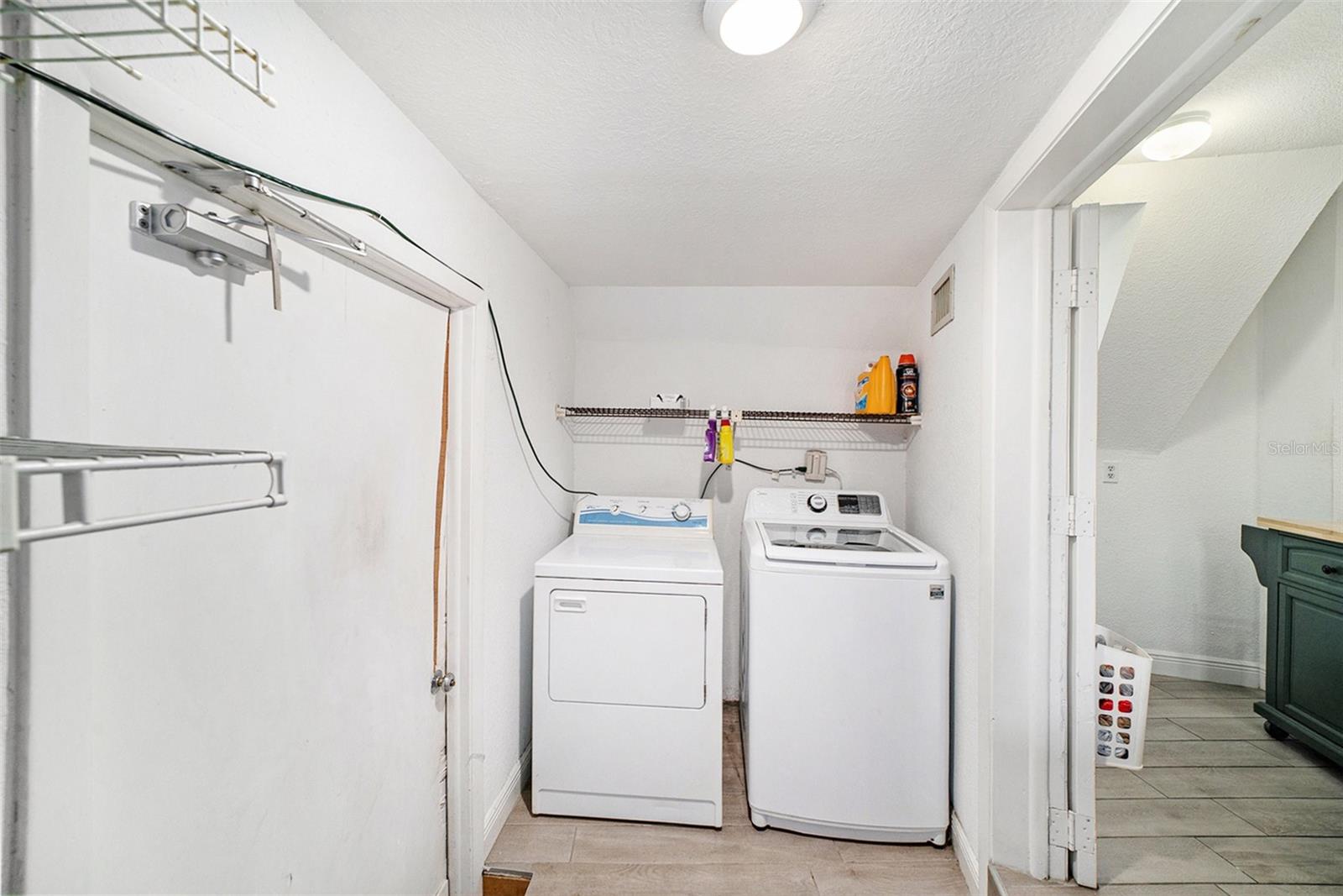 Image 15 of 30 For 6830 Collingswood Court