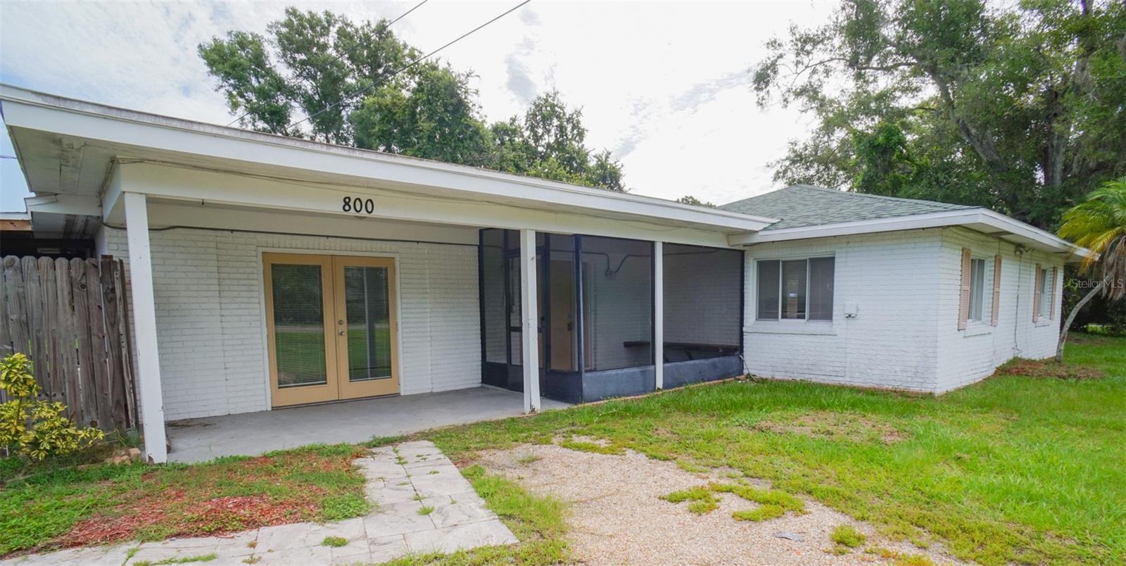 Details for 800 Saint Petersburg Drive, OLDSMAR, FL 34677