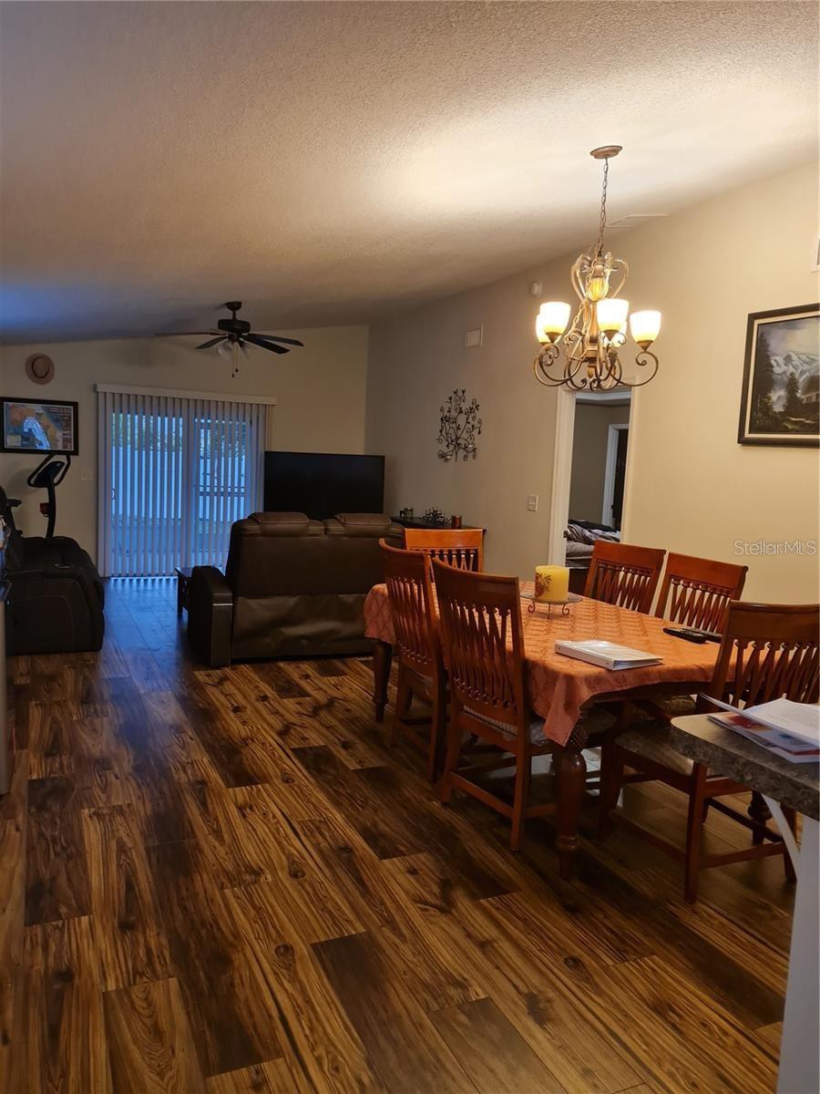Image 3 of 6 For 3836 46th Avenue N