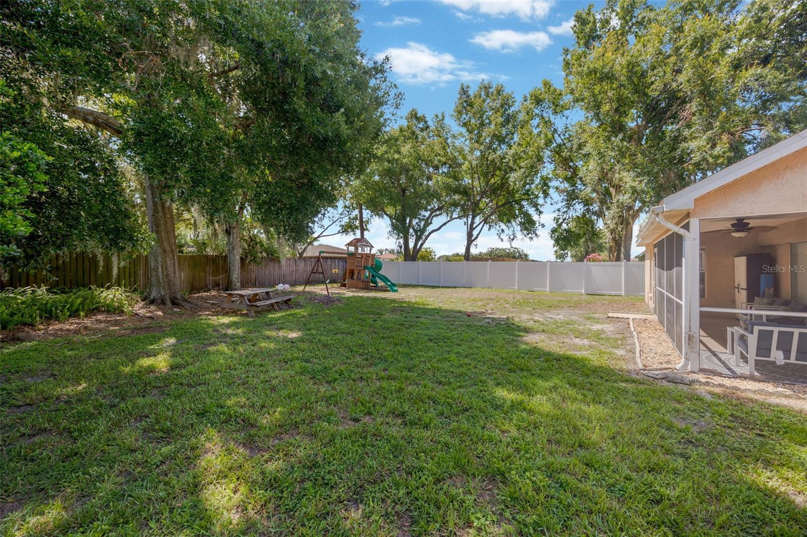 Image 22 of 25 For 3414 Silver Meadow Way