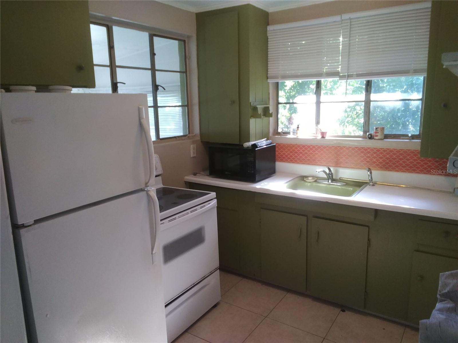 Image 5 of 15 For 1650 28th Avenue N 3