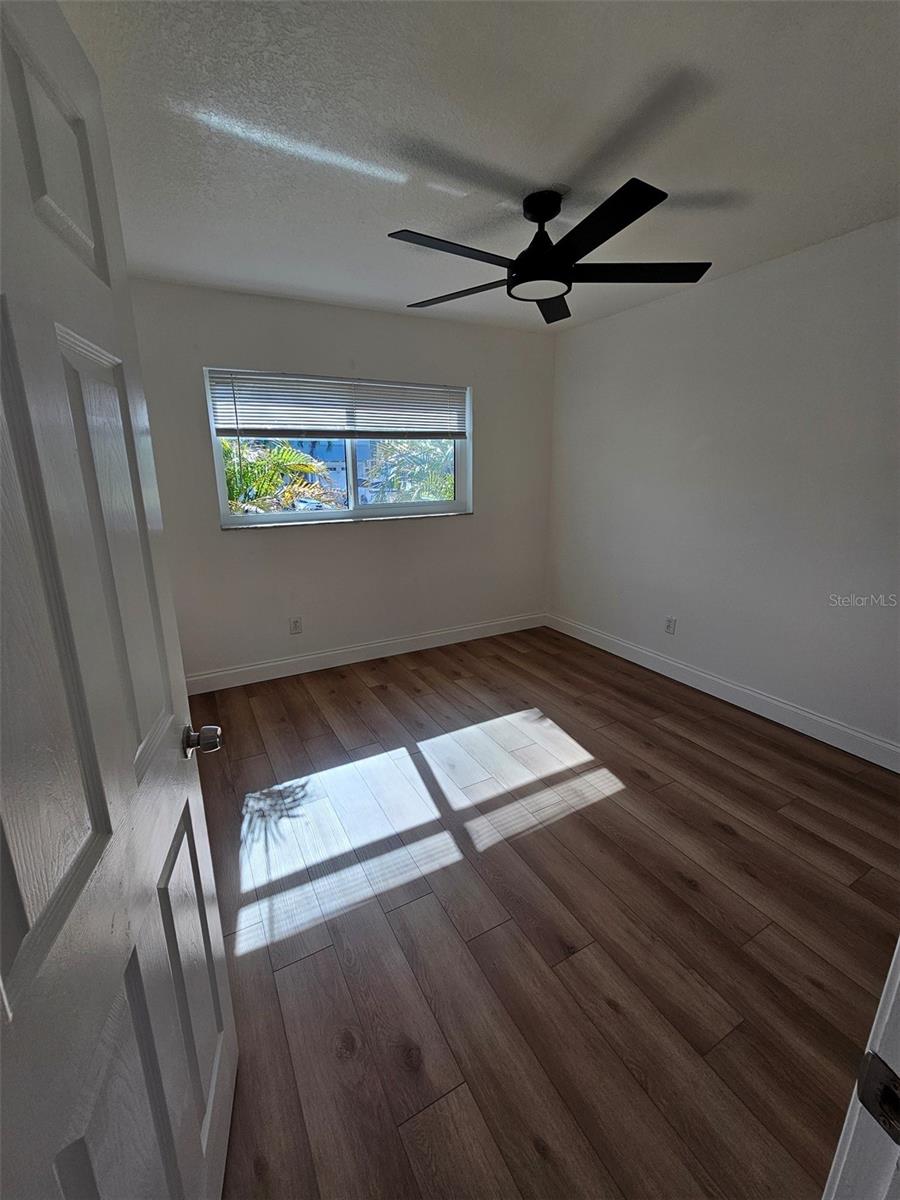 Image 13 of 24 For 175 174th Terrace Drive E 2