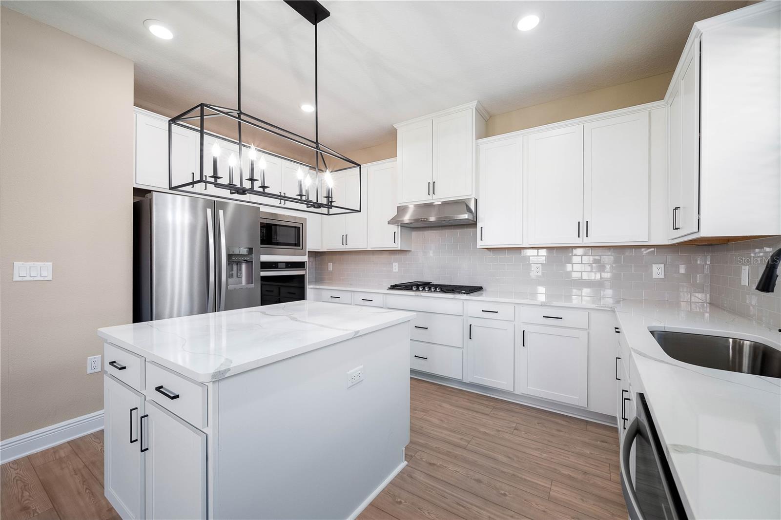 Image 2 of 7 For 7891 Somersworth Drive