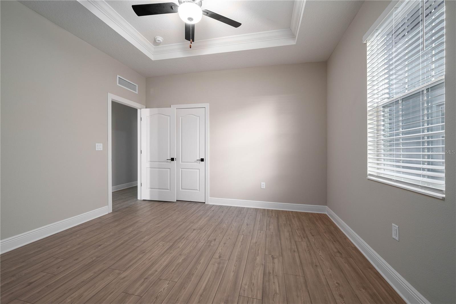 Image 4 of 7 For 7891 Somersworth Drive