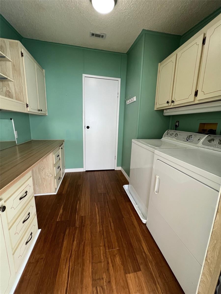 Image 33 of 39 For 1001 Starkey Road 177