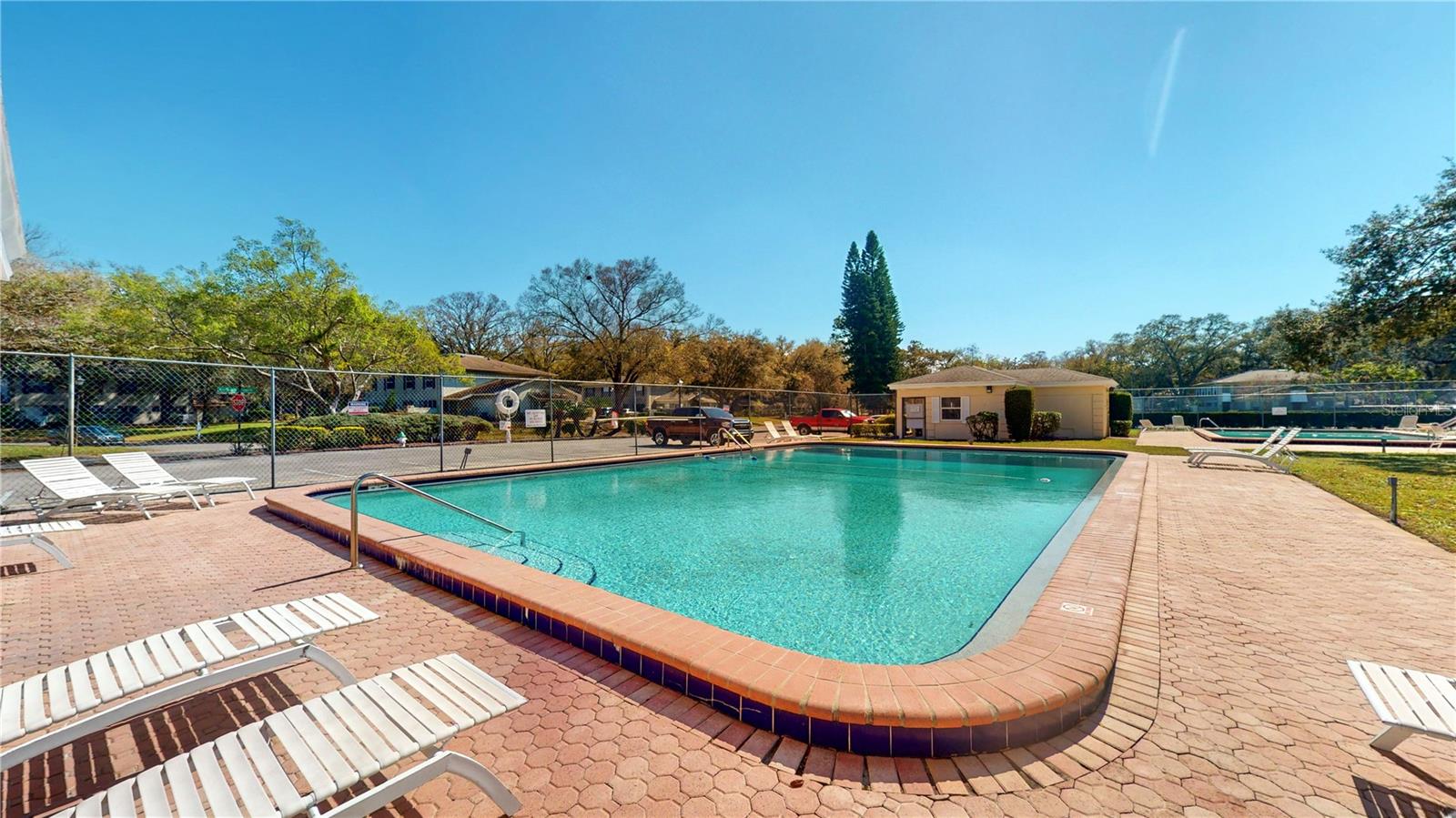 Listing photo id 33 for 11720 Raintree Drive 0