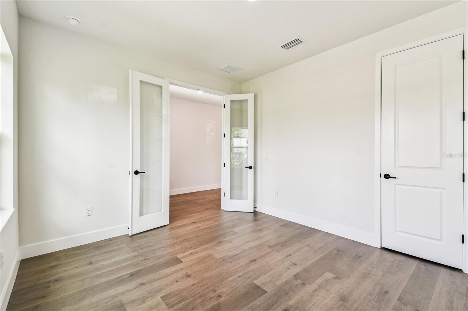 Image 18 of 39 For 28792 Rambutan Drive