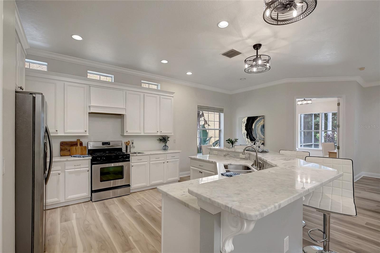 Image 12 of 61 For 11521 Meridian Point Drive