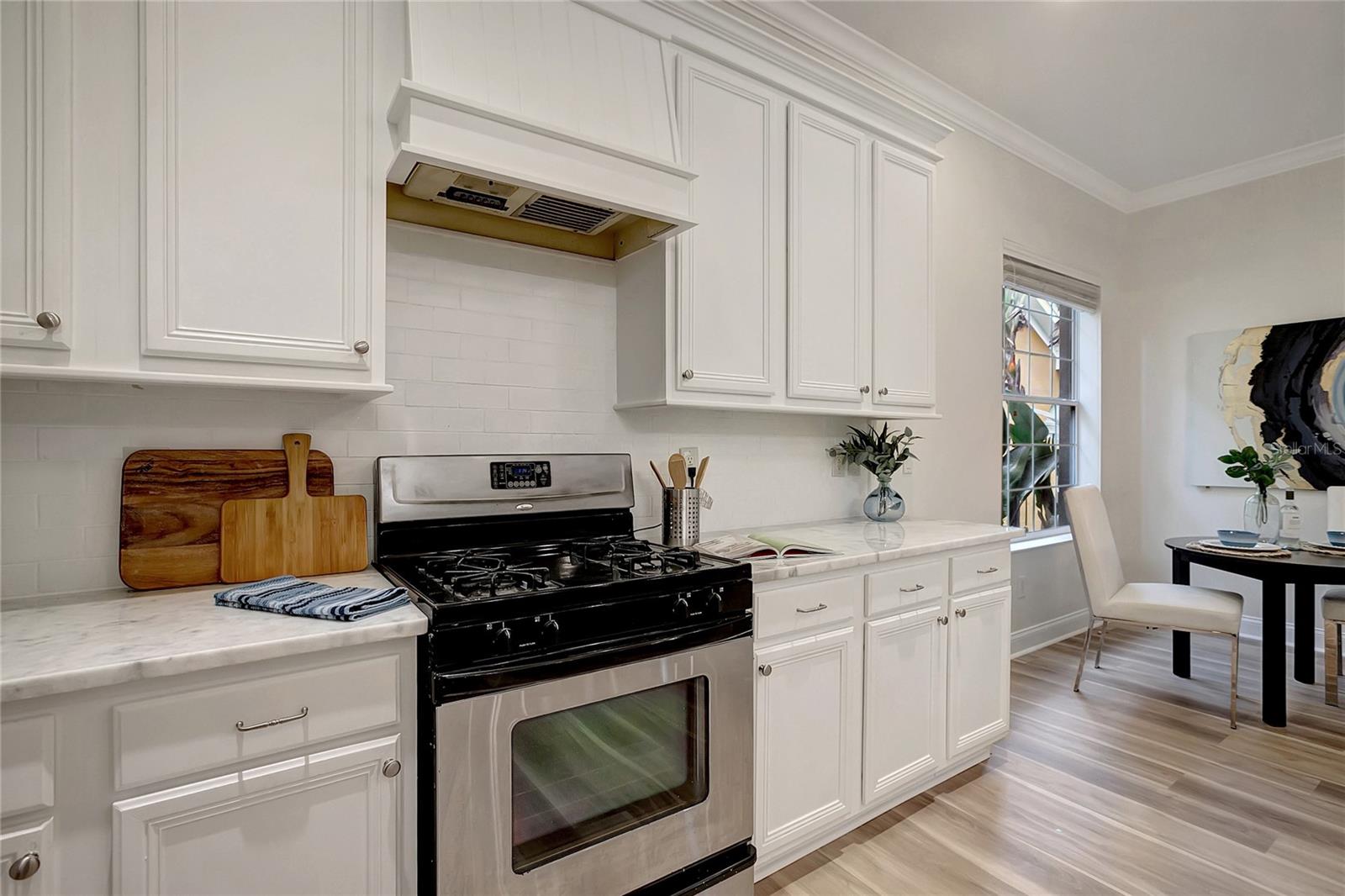 Image 14 of 61 For 11521 Meridian Point Drive