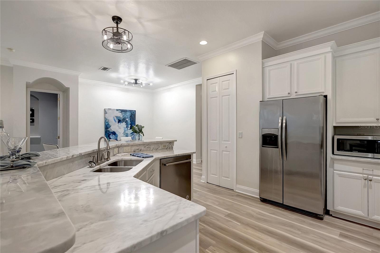 Image 17 of 61 For 11521 Meridian Point Drive