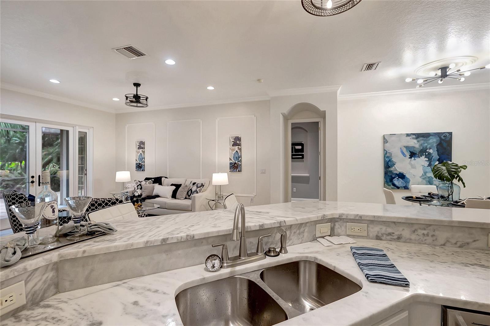 Image 18 of 61 For 11521 Meridian Point Drive