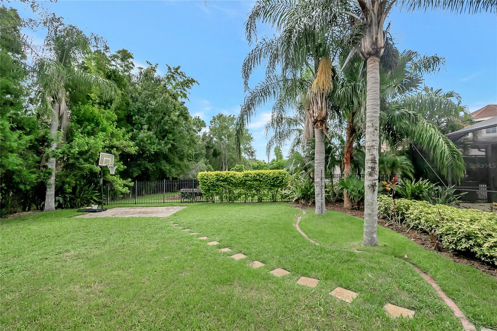 Image 54 of 61 For 11521 Meridian Point Drive