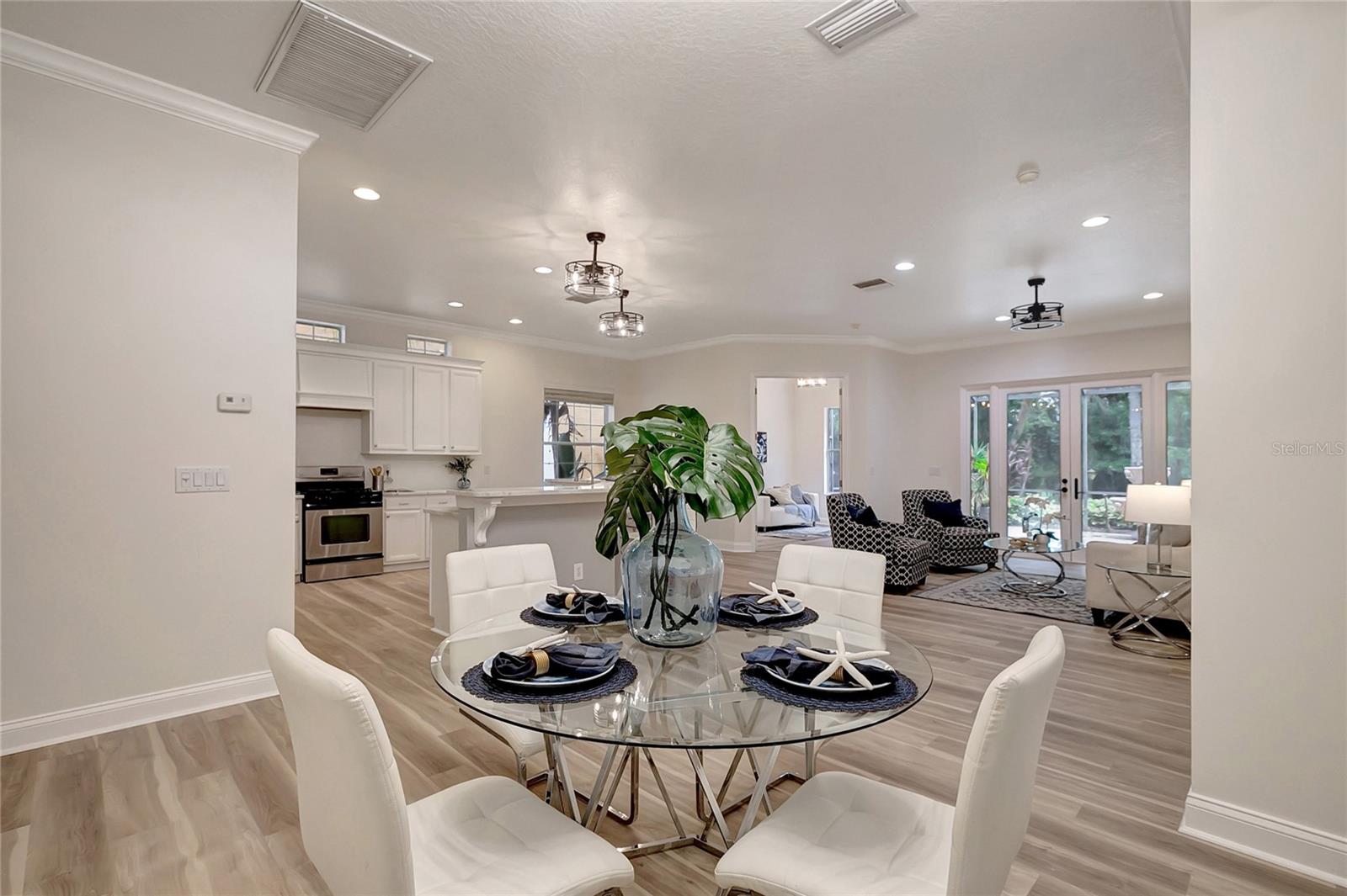 Image 9 of 61 For 11521 Meridian Point Drive