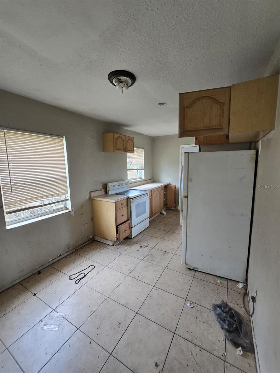 Image 3 of 17 For 1511 27th Street S