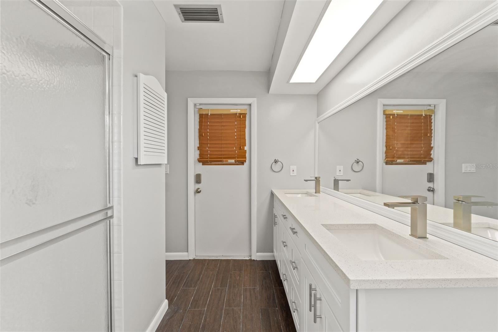 Image 13 of 62 For 5203 Lydia Court