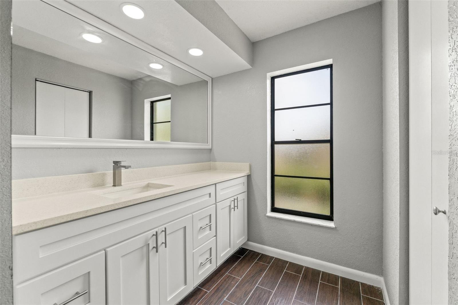 Image 23 of 62 For 5203 Lydia Court
