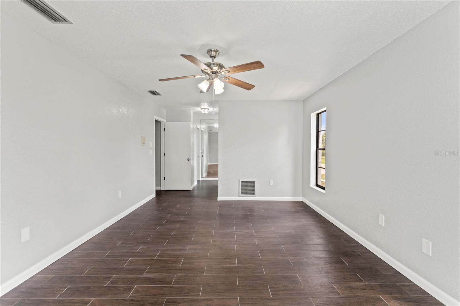 Image 28 of 62 For 5203 Lydia Court