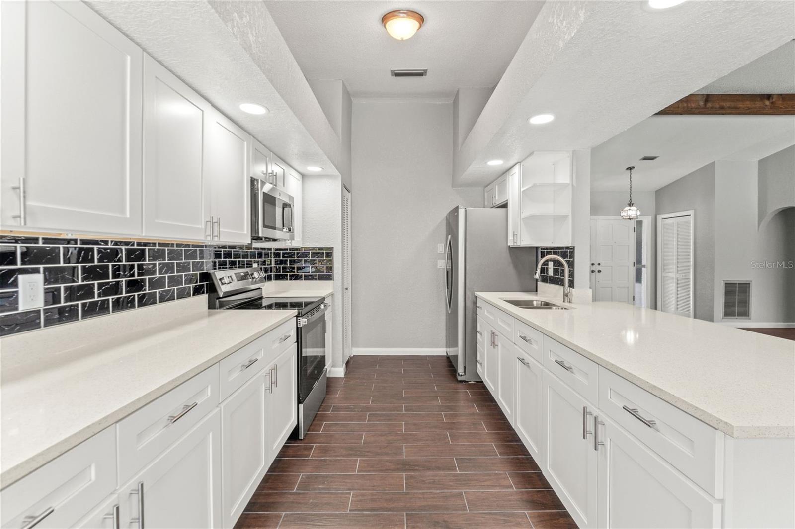Image 29 of 62 For 5203 Lydia Court