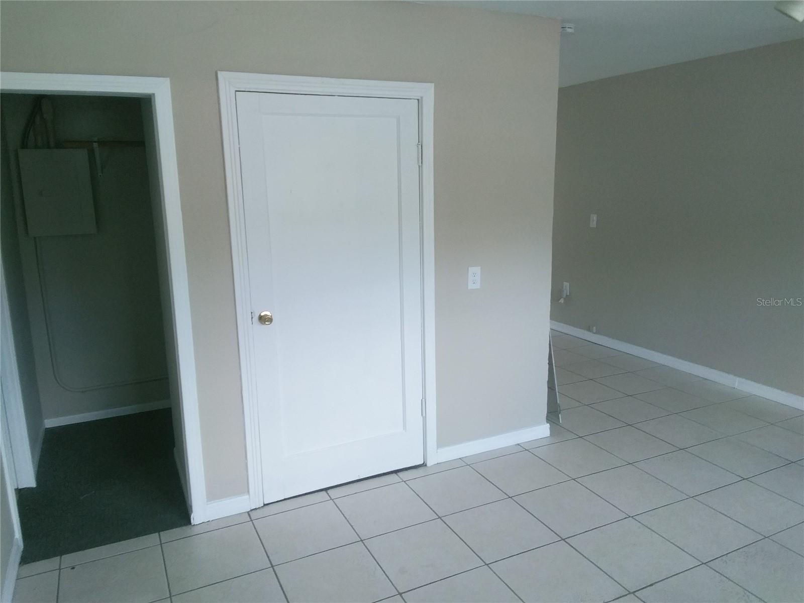 Image 3 of 9 For 986 22nd Avenue S 2