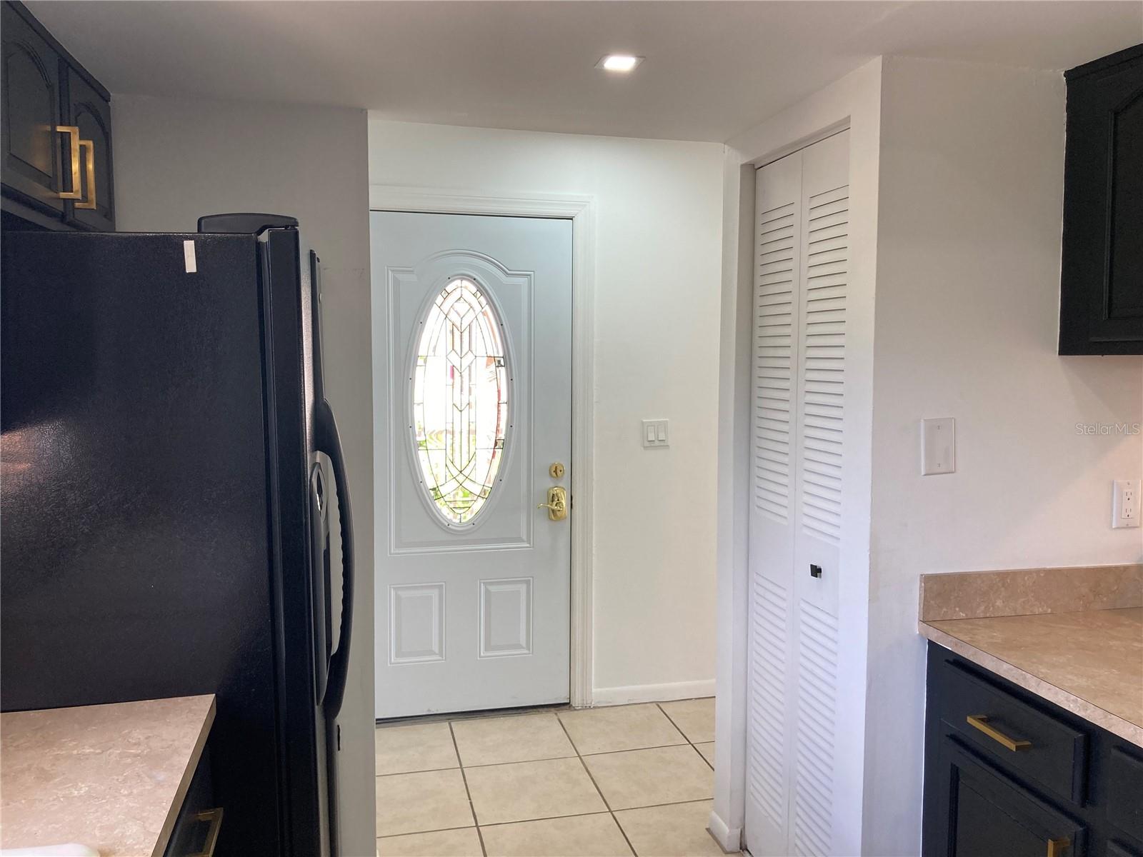 Image 14 of 19 For 621 99th Avenue N 204