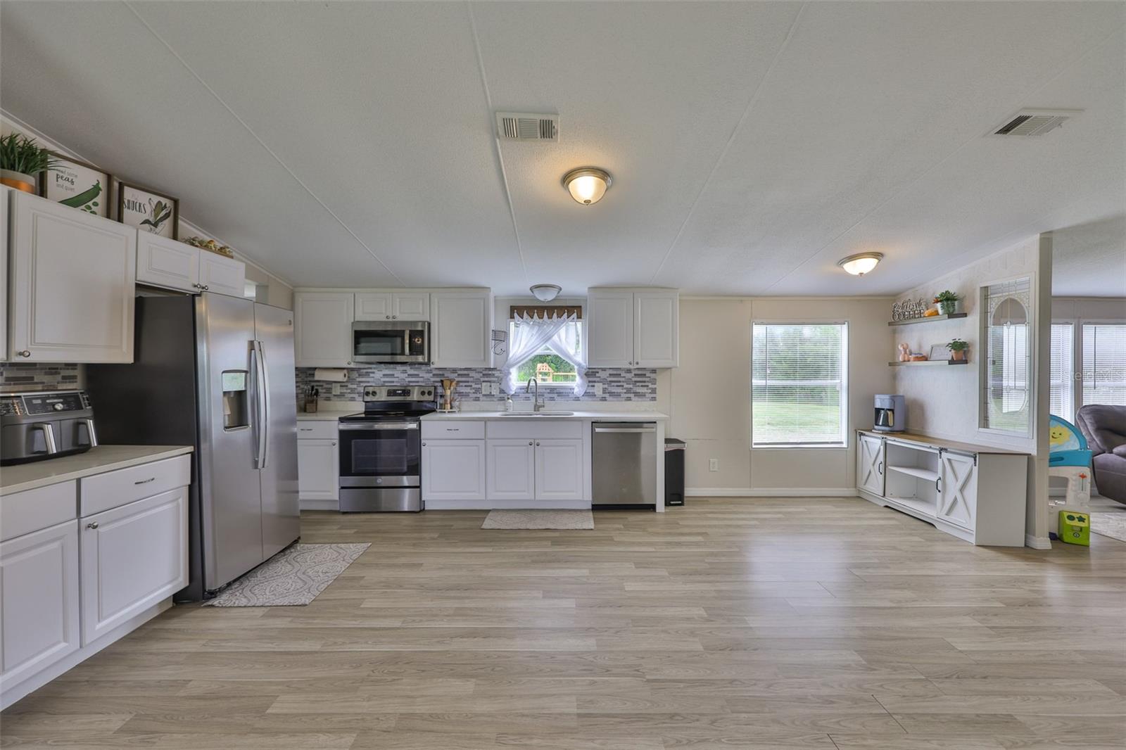 Image 23 of 40 For 6105 Naron Lane