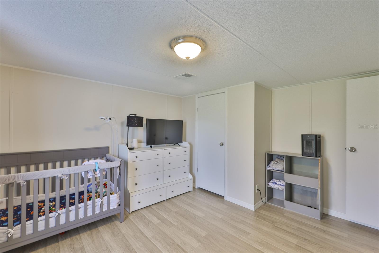 Image 3 of 40 For 6105 Naron Lane
