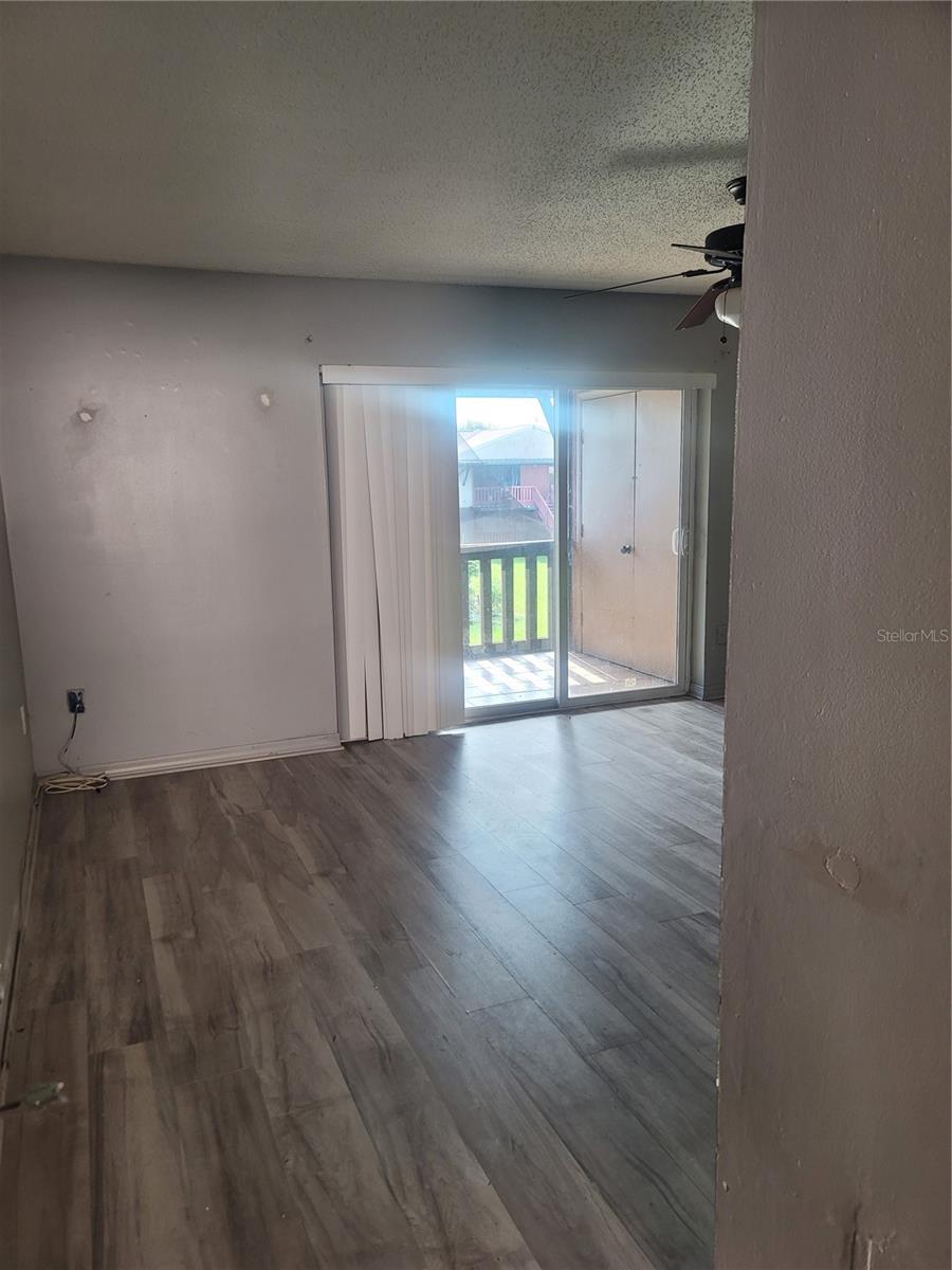 Image 5 of 15 For 303 Whitehall Court C