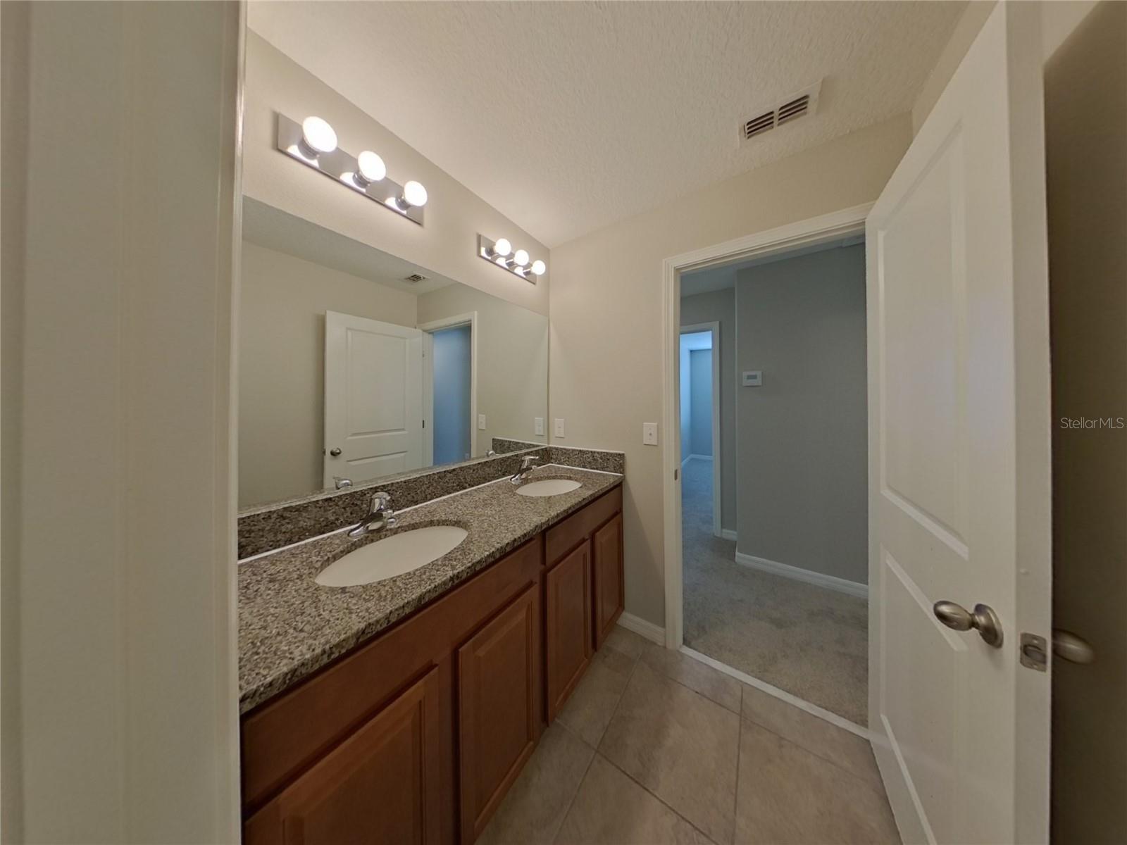 Image 15 of 19 For 12719 Hampton Hill Drive
