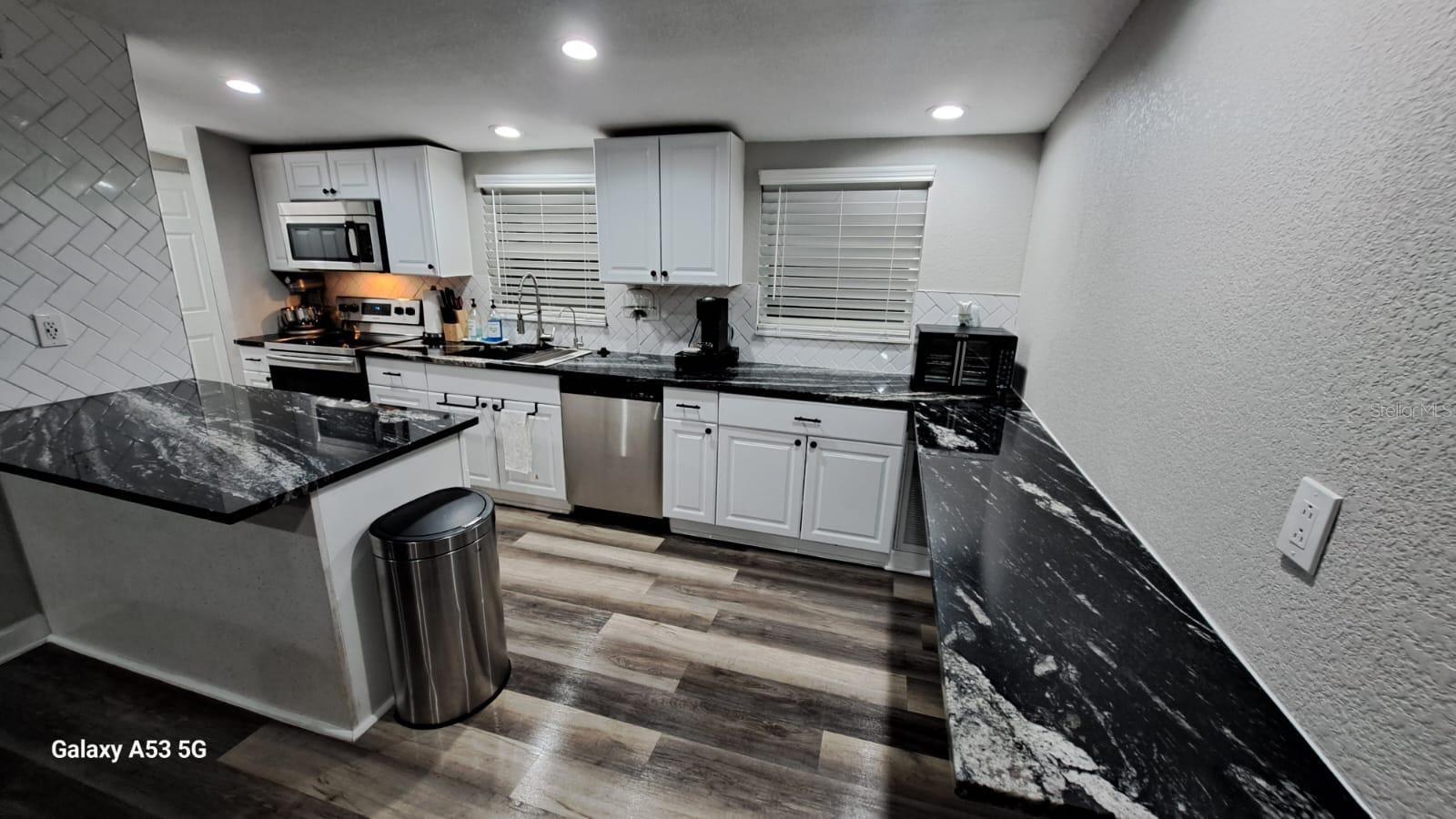 Image 3 of 16 For 33326 Mandrake Road