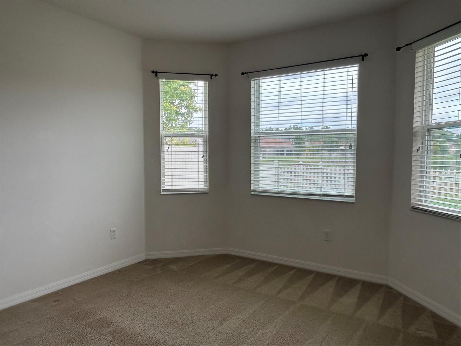 Image 11 of 13 For 3802 Grecko Drive