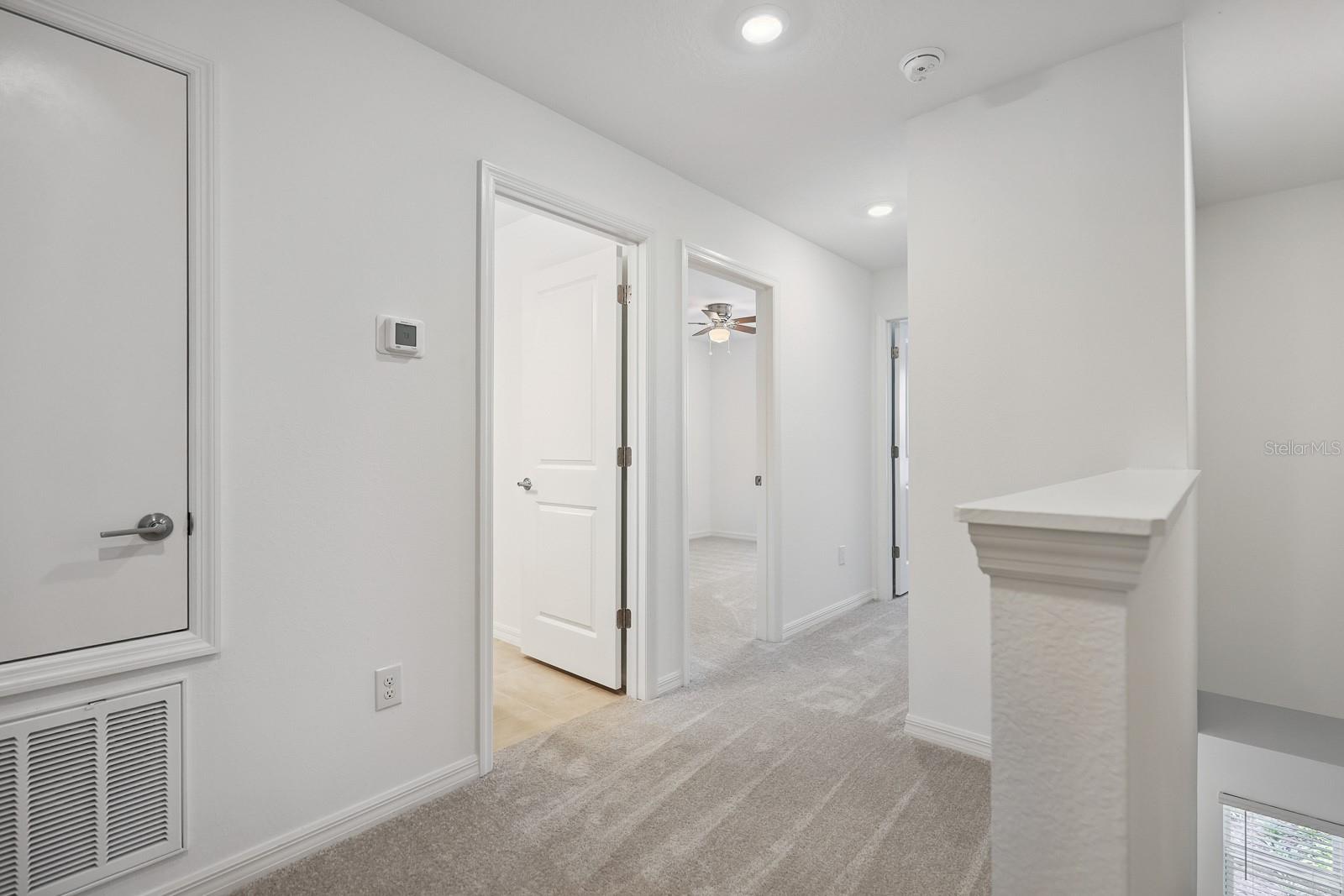 Listing photo id 7 for 2097 Hallier Cove