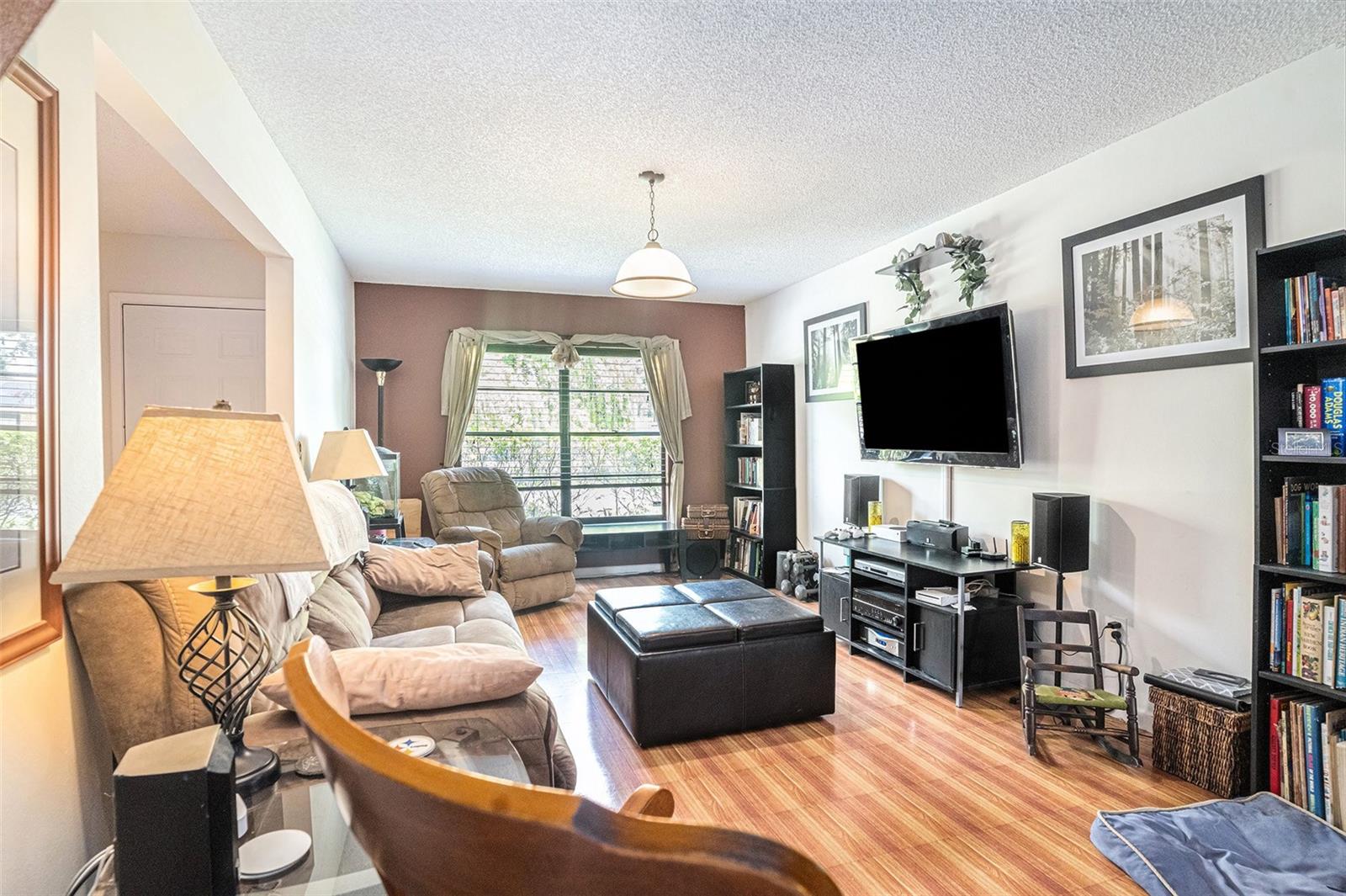 Image 5 of 28 For 750 Caliente Drive